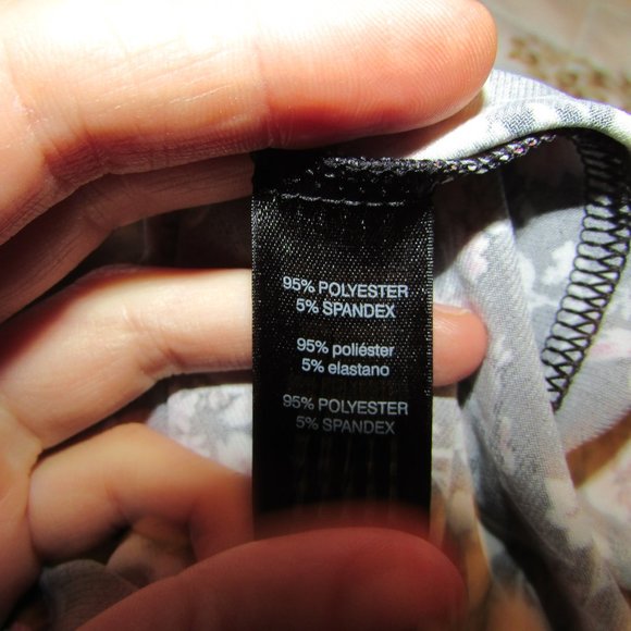 WHBM Sleeveless Floral-Print Choker Top NWOT - Picture 3 of 8